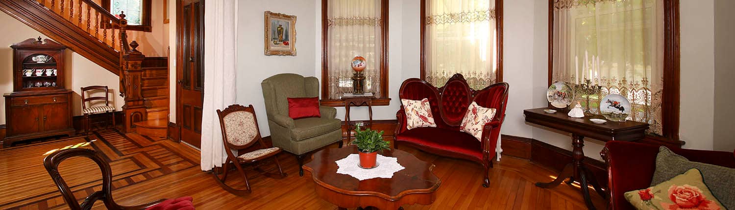 Another parlour image of Summerside Inn Bed and Breakfast